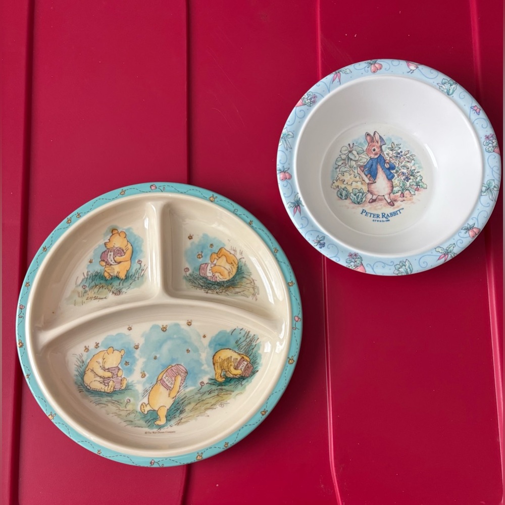 Peter Rabbit and Winnie the Pooh Dish Set